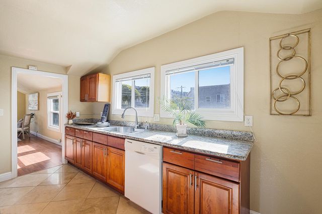 844 Brunswick Street, San Francisco, CA 94112