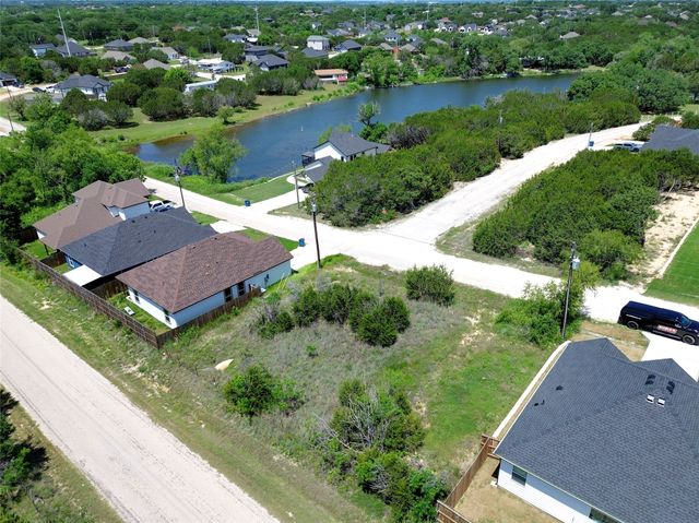 5833 Barkridge Drive, Granbury, TX 76048