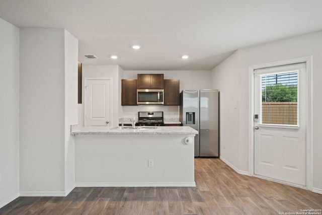 5830 Kendall Prairie, San Antonio, TX 78244