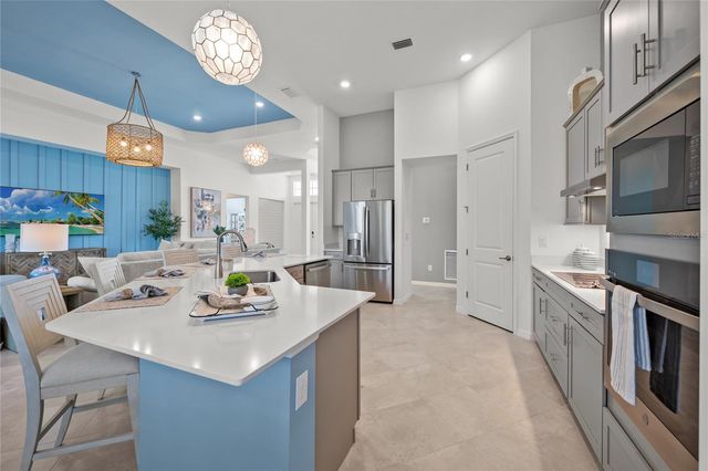 18923 CHERRYSTONE WAY, Lakewood Ranch, FL 34211