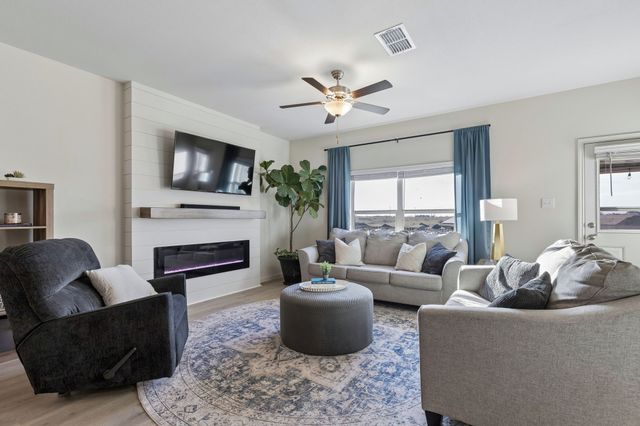 203 Point Rider Road, Newark, TX 76071