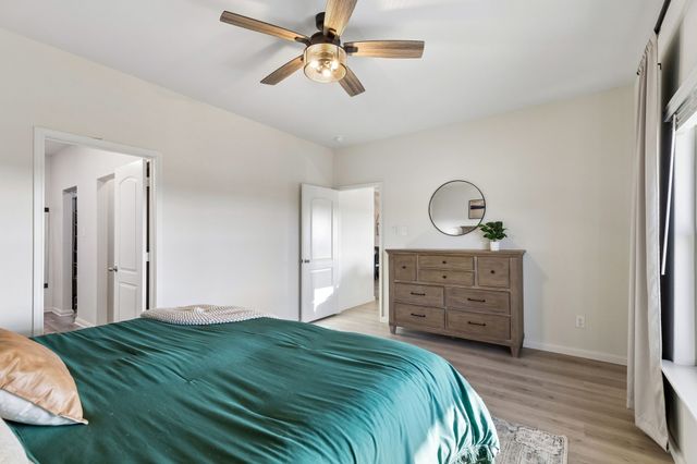 203 Point Rider Road, Newark, TX 76071