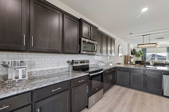 203 Point Rider Road, Newark, TX 76071