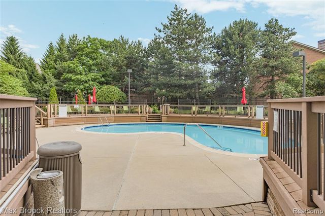 5000 Town Center 2605, Southfield, MI 48075