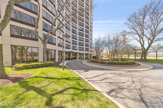 5000 Town Center 2605, Southfield, MI 48075