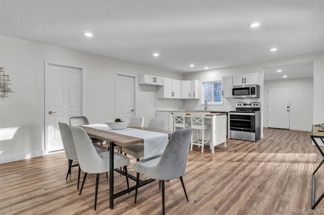 8165 Leonard Drive, Holly Township, MI 48442