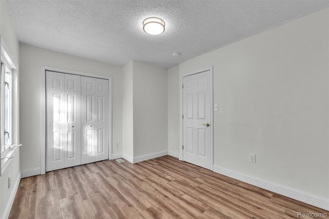 8165 Leonard Drive, Holly Township, MI 48442