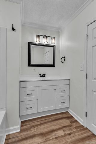 8165 Leonard Drive, Holly Township, MI 48442