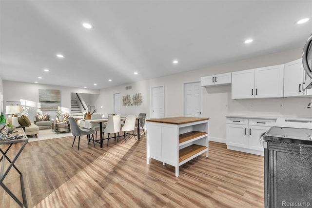 8165 Leonard Drive, Holly Township, MI 48442