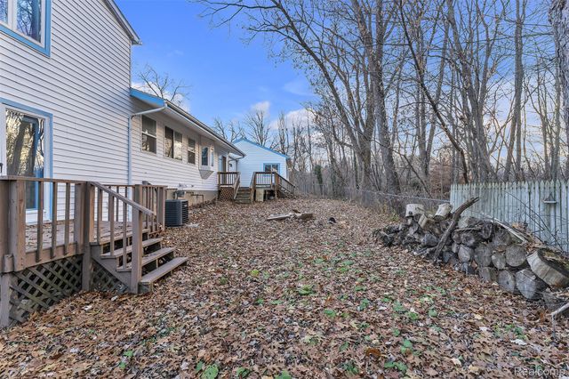 8165 Leonard Drive, Holly Township, MI 48442