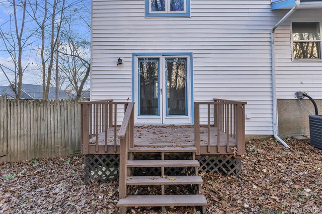 8165 Leonard Drive, Holly Township, MI 48442