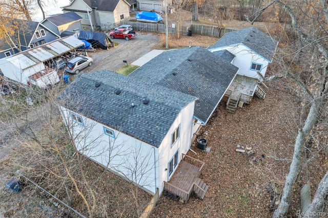 8165 Leonard Drive, Holly Township, MI 48442