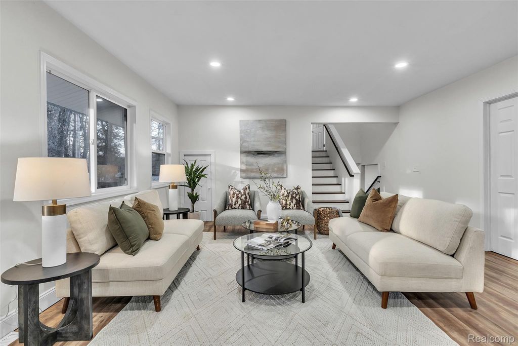 8165 Leonard Drive, Holly Township, MI 48442