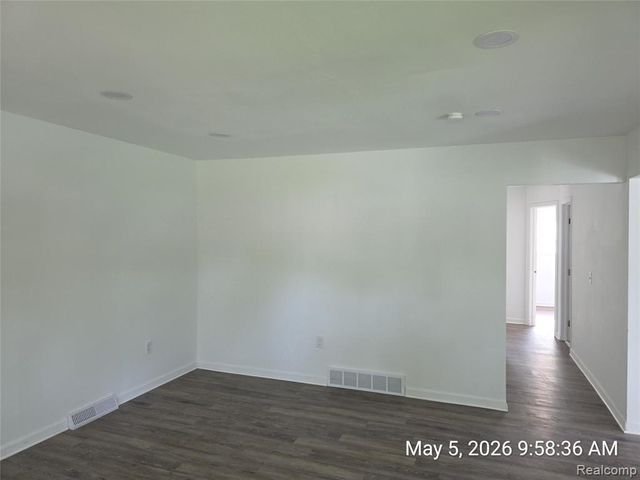 4843 Katherine Street, Dearborn Heights, MI 48125