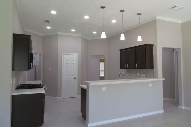 1606 Caslyn Drive, Rosenberg, TX 77471