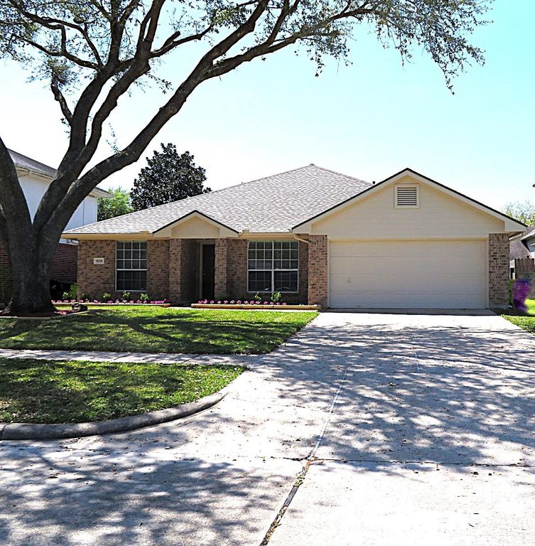 1606 Caslyn Drive, Rosenberg, TX 77471