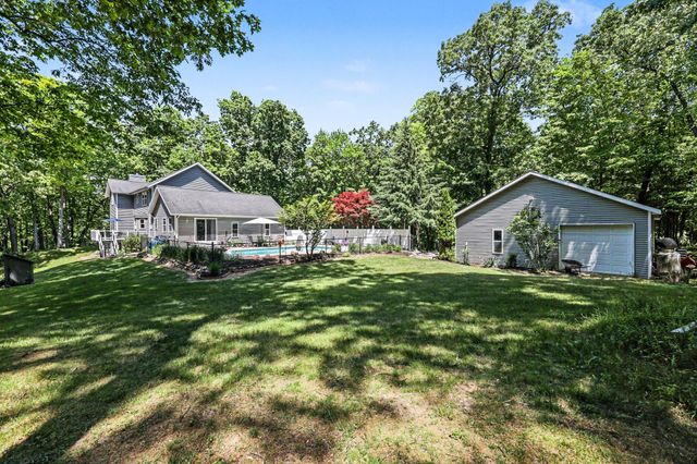 3169 Natures Place Drive SE, Lowell, MI 49331