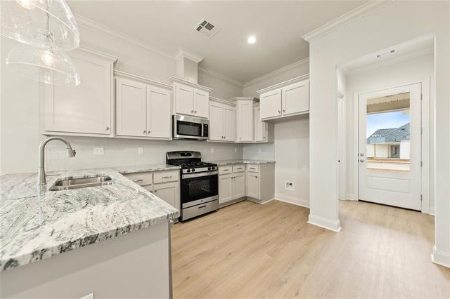 284 Hines Drive, Sulphur, LA 70665