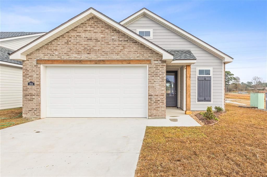 284 Hines Drive, Sulphur, LA 70665