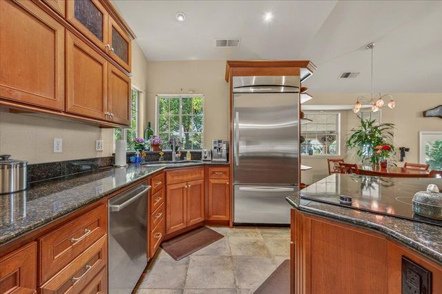 6155 Dockery Avenue, Clovis, CA 93619