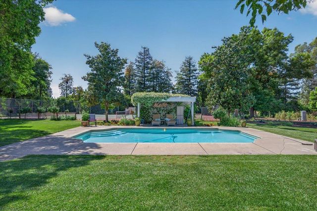 6155 Dockery Avenue, Clovis, CA 93619