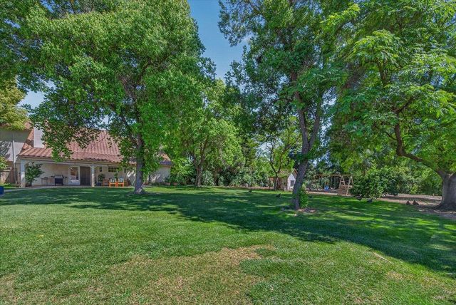 6155 Dockery Avenue, Clovis, CA 93619