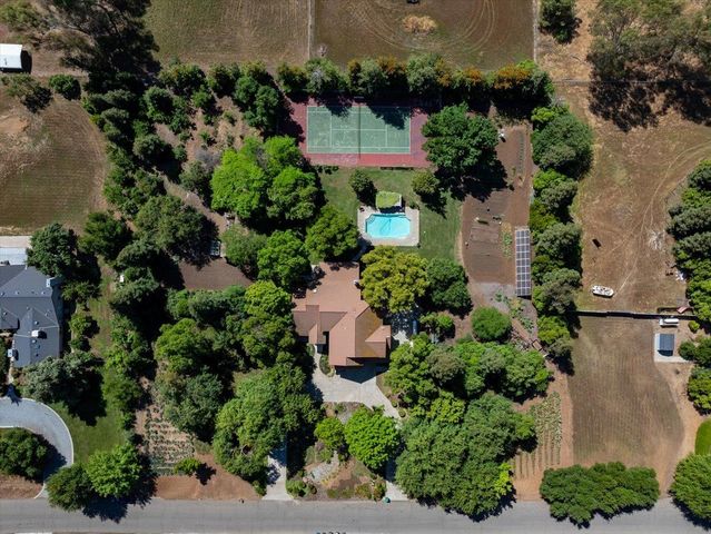 6155 Dockery Avenue, Clovis, CA 93619