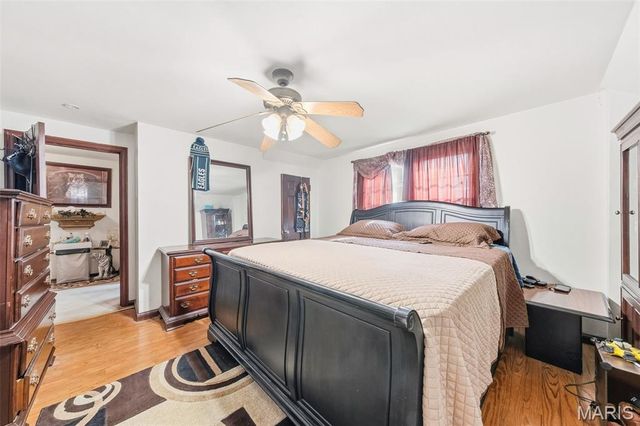 1225 Sunbeam Lane, St Louis, MO 63137