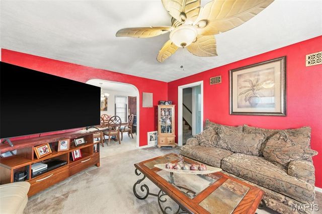 1225 Sunbeam Lane, St Louis, MO 63137