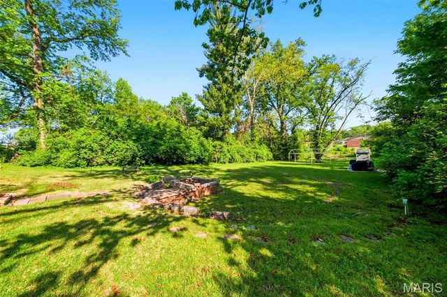 1225 Sunbeam Lane, St Louis, MO 63137