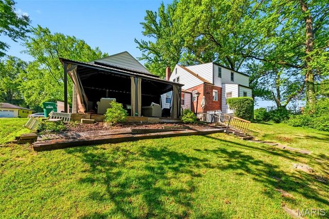 1225 Sunbeam Lane, St Louis, MO 63137