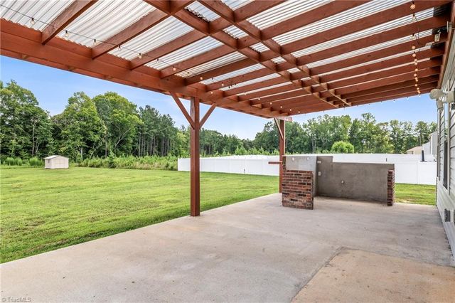 1139 Calvin Sowers Road, Lexington, NC 27295