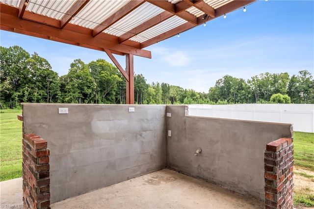 1139 Calvin Sowers Road, Lexington, NC 27295