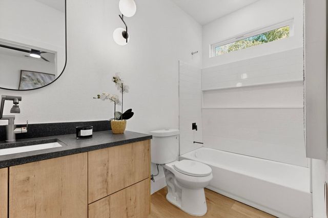 2413 Hooper Street, Dallas, TX 75215