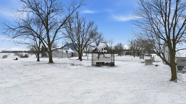 4751 S 100 E Road, Bluffton, IN 46714