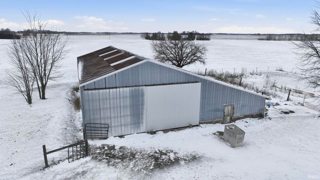 4751 S 100 E Road, Bluffton, IN 46714