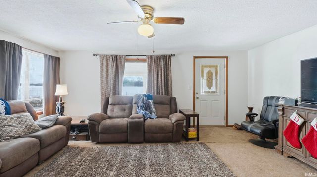 4751 S 100 E Road, Bluffton, IN 46714