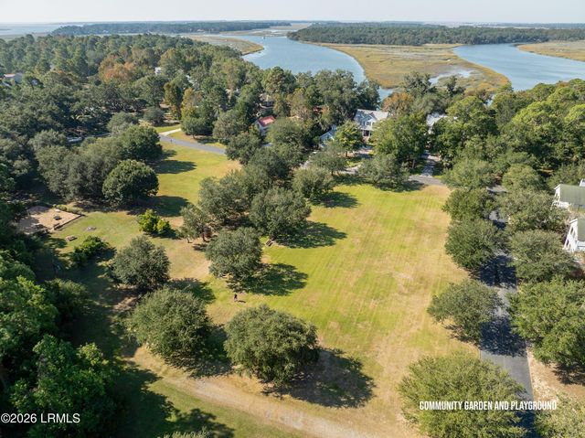 245 Distant Island Drive, Beaufort, SC 29907