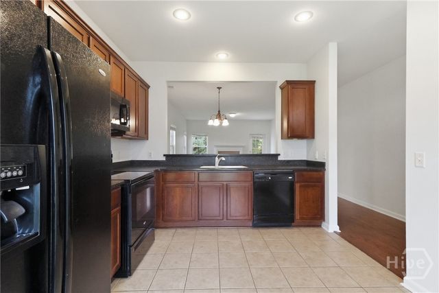 27 Hartland Court, Savannah, GA 31407