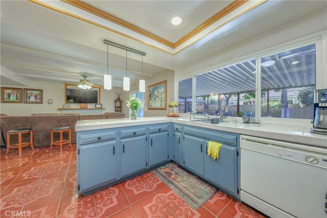 10926 Cochran Ave, Riverside, CA 92505