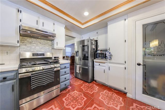 10926 Cochran Ave, Riverside, CA 92505