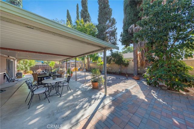 10926 Cochran Ave, Riverside, CA 92505