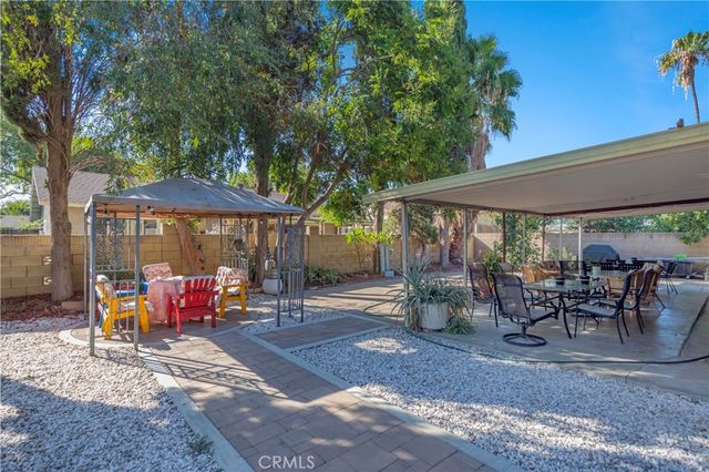 10926 Cochran Ave, Riverside, CA 92505