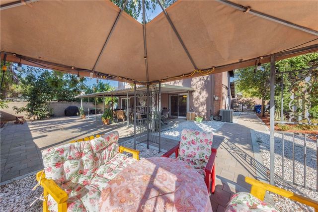 10926 Cochran Ave, Riverside, CA 92505