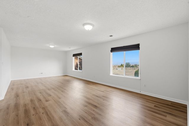 1308 Summer Breeze Drive NW, Albuquerque, NM 87120