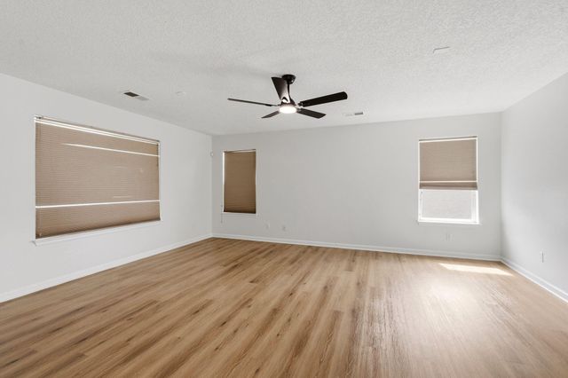 1308 Summer Breeze Drive NW, Albuquerque, NM 87120