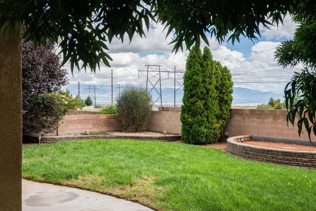 1308 Summer Breeze Drive NW, Albuquerque, NM 87120