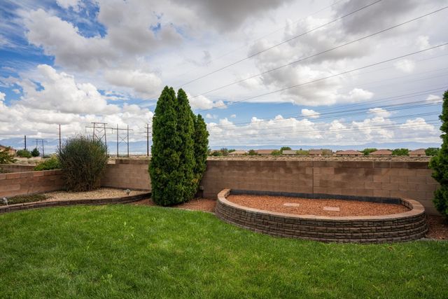 1308 Summer Breeze Drive NW, Albuquerque, NM 87120