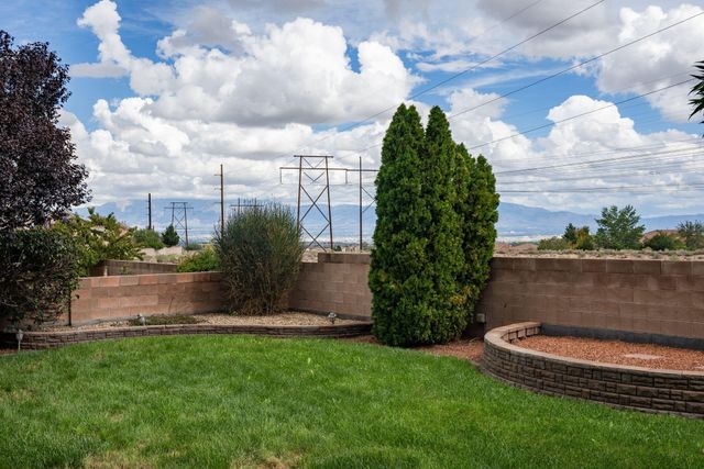 1308 Summer Breeze Drive NW, Albuquerque, NM 87120