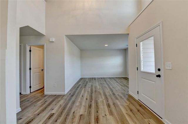 676 Rodeo Drive, Auburn, GA 30011